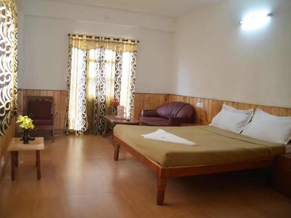 Вилла Sarvesh Residency Кодайканал Экстерьер фото